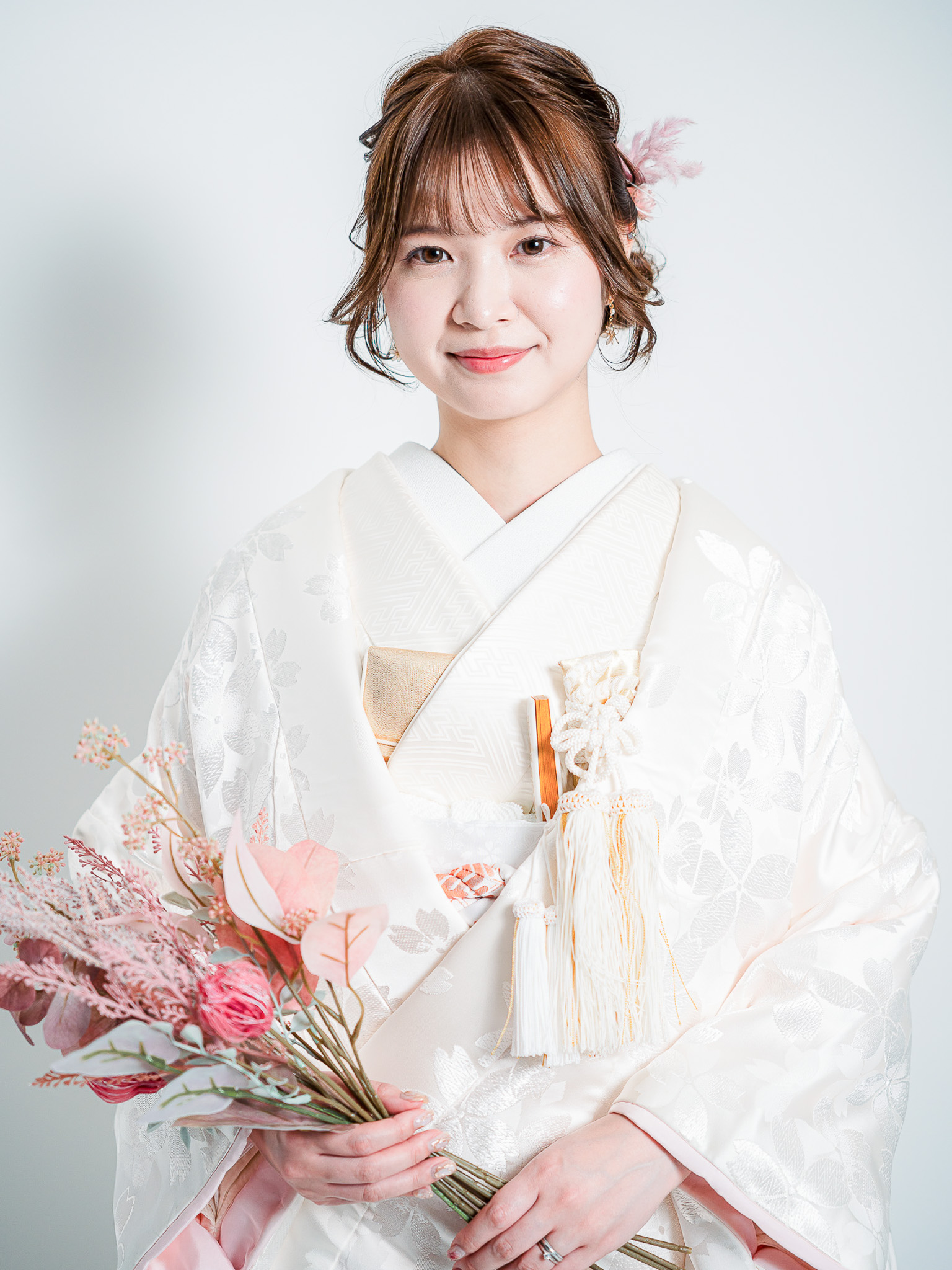 和装前撮り 東京 白無垢 桜柄ピンク 全身