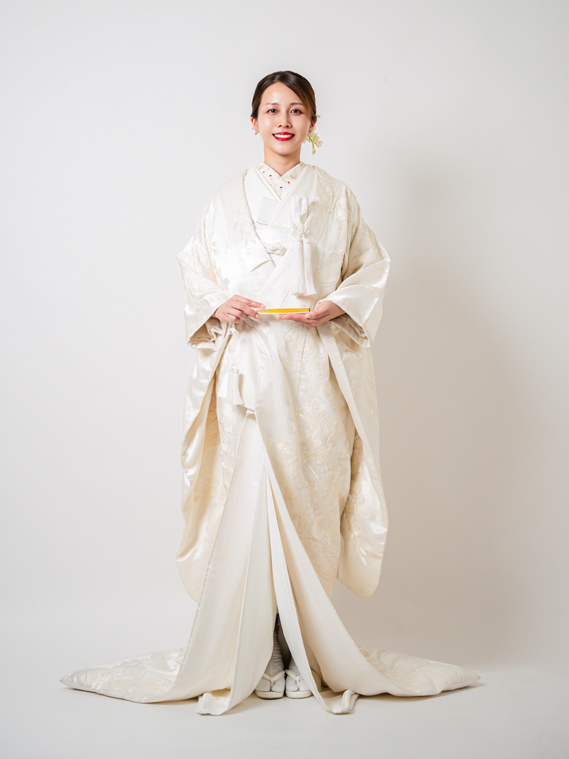 孔雀の刺繍が美しい白無垢 SA-012